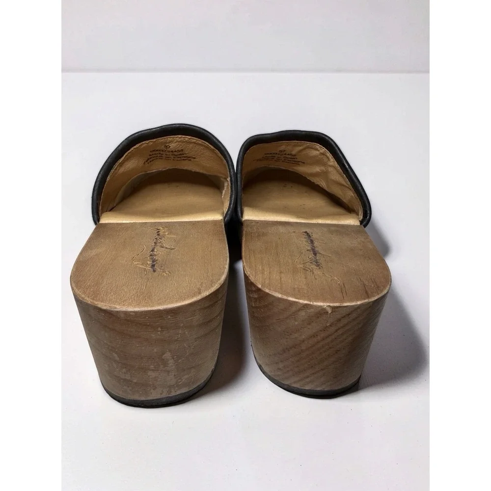 Free People Carver Black Leather & Wooden Clogs Womens Size 37 Made In Spain EUC